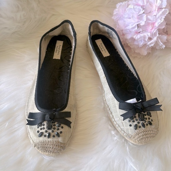 Simply Vera Wang  Espadrille Rhino Stone Shoes Size 9 - Picture 1 of 8